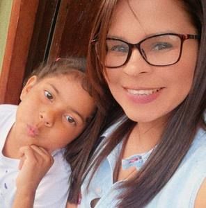 Meet your Posher, Nydia consuelo